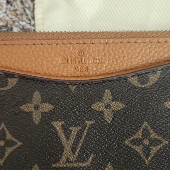 Louis Vuitton Brown and Tan Monogram Pouch - Picture 2 of 6